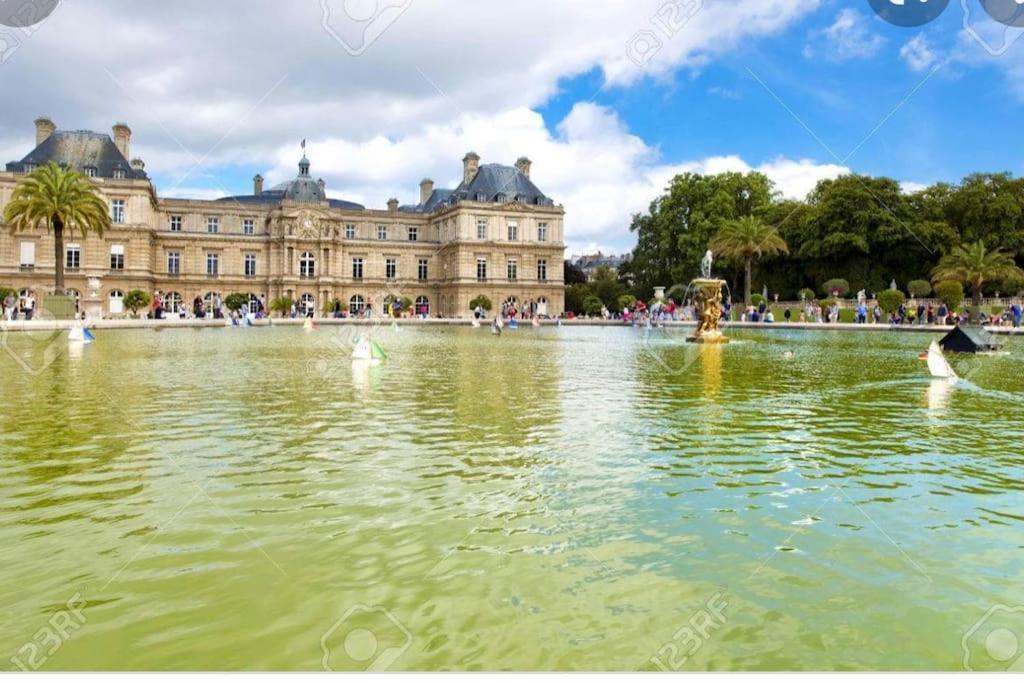 パリVavin Luxembourg Gardenアパートメント エクステリア 写真
